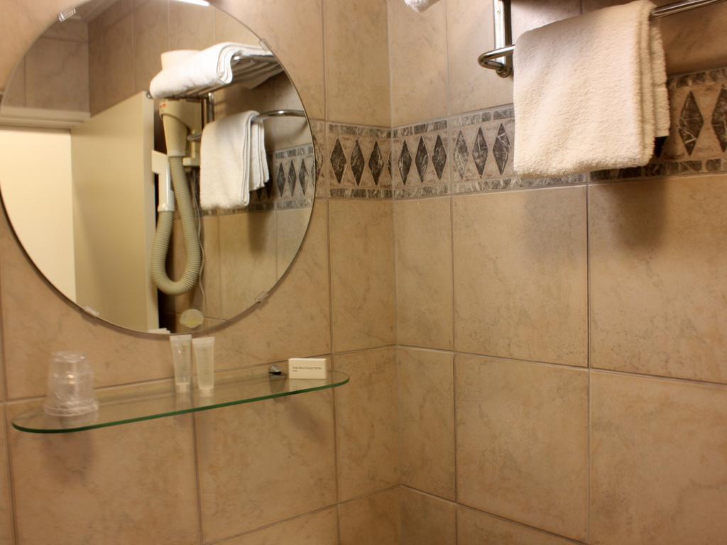 Hotel De Hoefpoort Gemert 部屋 写真